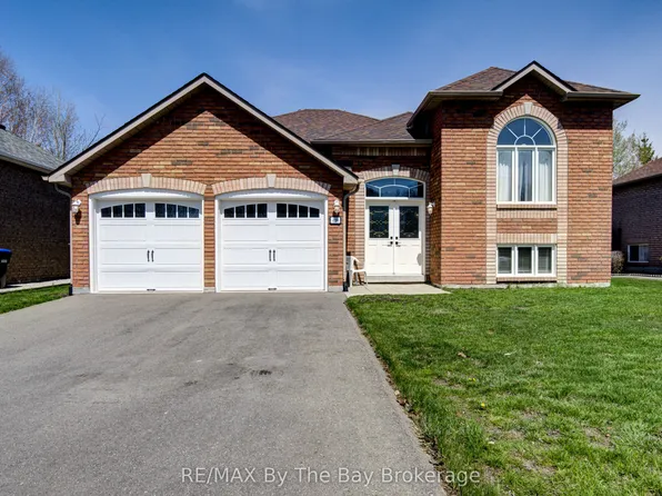 420 Ramblewood Dr, Wasaga Beach, ON L9Z 1P3