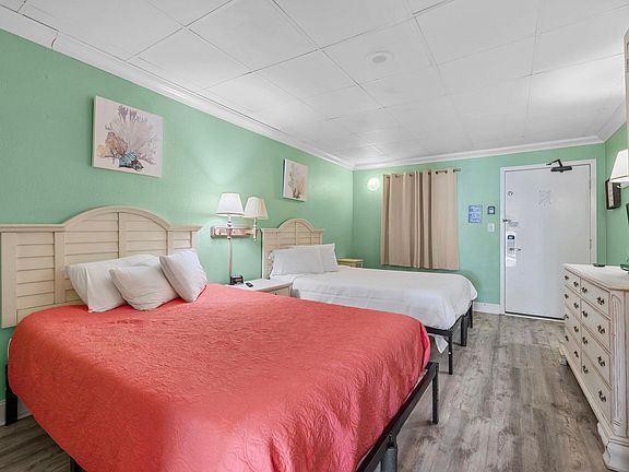 3rd image of 1105 S Ocean Blvd. #228