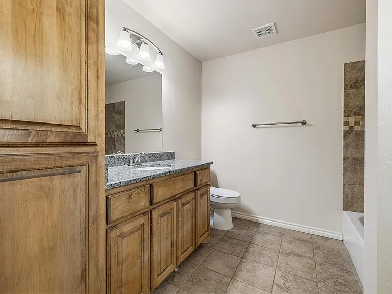 119 N Andrews Ave — Photo 26