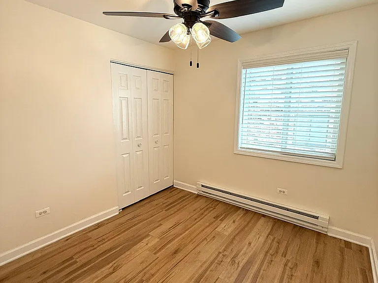 11810 S Komensky Ave #103 — Photo 14
