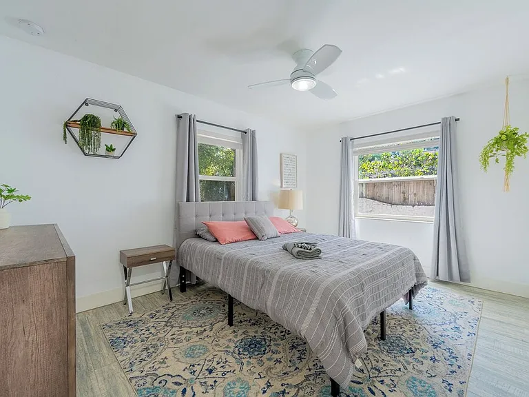 2915 Remington St #2915 — Photo 17