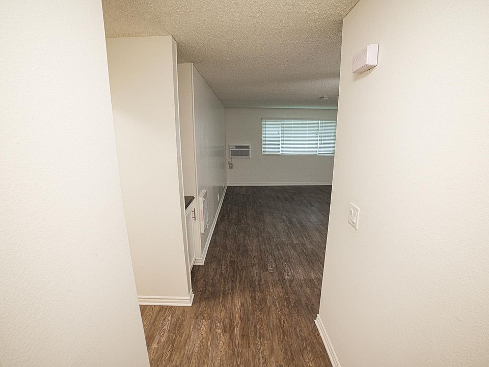 Woodbriar Apartments 10415 Paramount Blvd Downey, CA Zillow