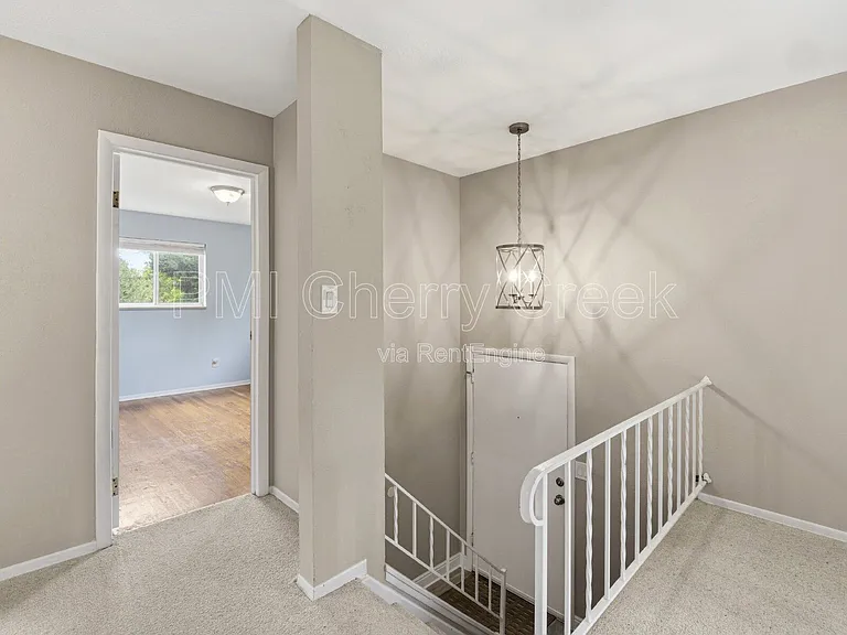 766 W Davies Way — Photo 10