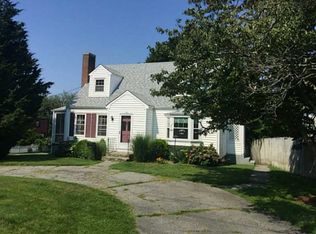 1393 Main Rd, Tiverton, RI 02878