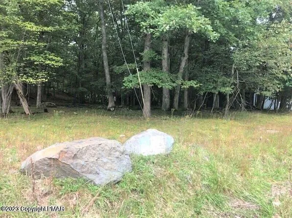 Decker Rd Lot 292, Bushkill, PA 18324