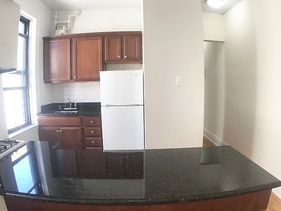 4th image of 3180 43rd St APT 15