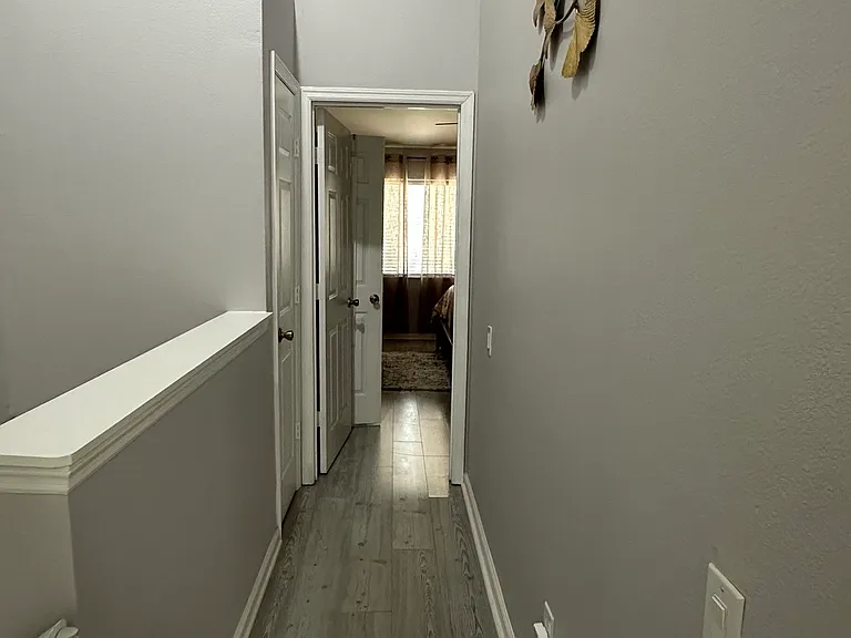 1098 Vineland Pl — Photo 16