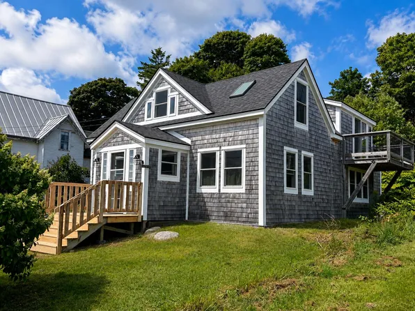 53 Washington Street, Lubec, ME 04652