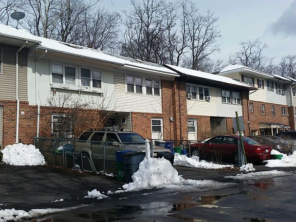 2nd image of 36 Roosevelt Dr