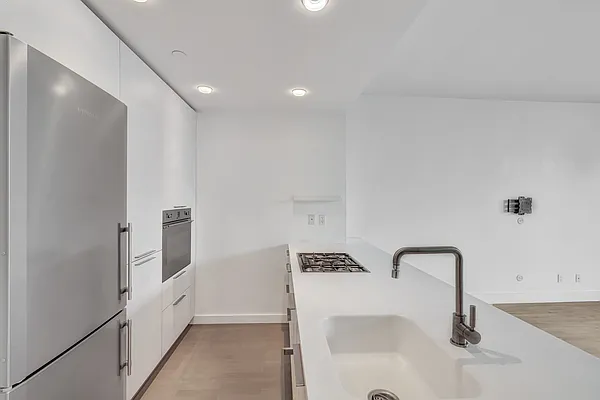 Rented by Modern Spaces | media 2