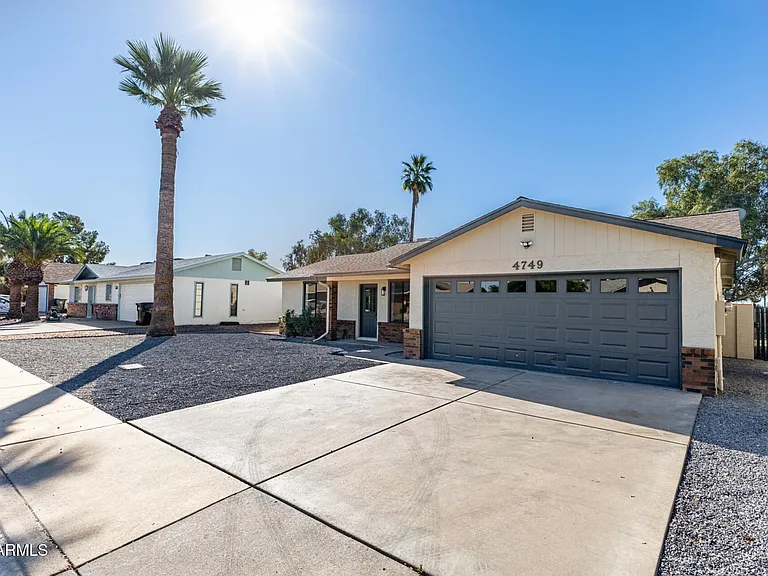 4749 E Contessa St — Photo 3
