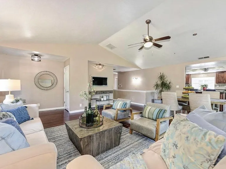 12341 Torrey Pines Dr — Photo 6