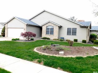 7112 Preston Dr, Springfield, IL 62711