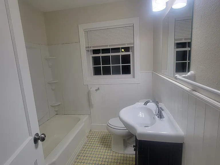 1307 Patricia Dr — Photo 10