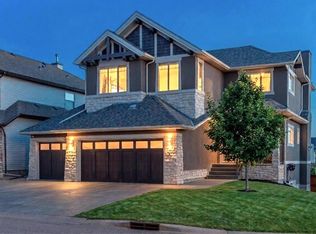 3 NE Tremblant Point SW, Calgary, AB T3H 0B9
