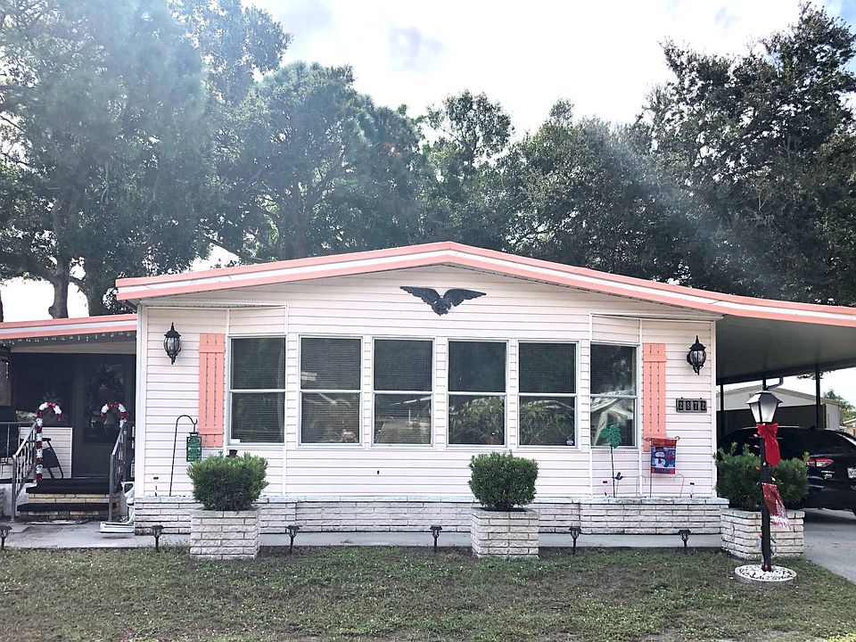1st image of 2872 Hillcrest Dr