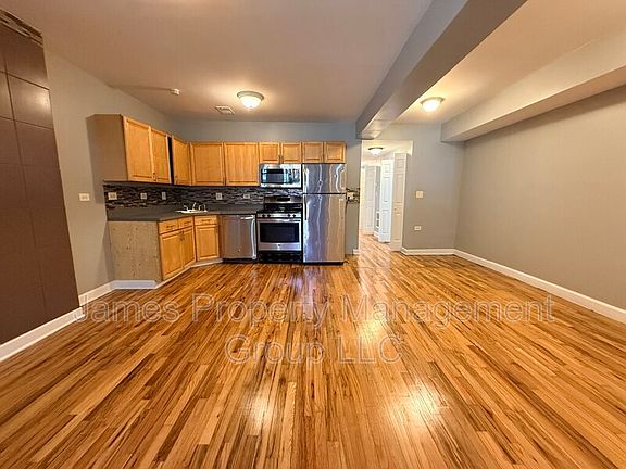 5th image of 2213 W Washington Blvd #2F