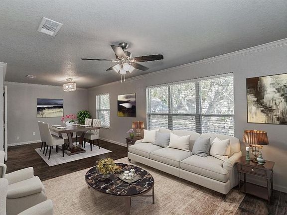 3rd image of 2221 Ravenwood Dr