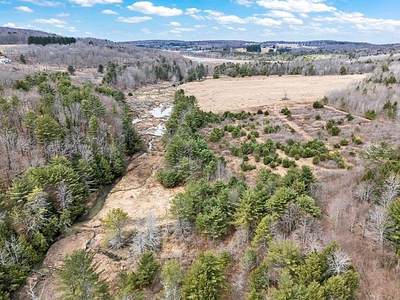 3rd image of 572 Martin Hill Rd