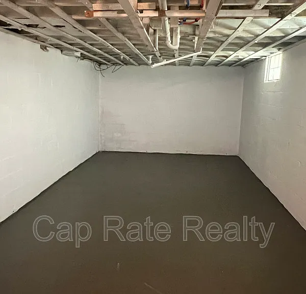 924 E 18th Ave — Photo 22