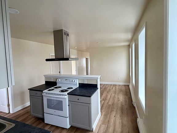 4th image of 43 Pike St APT 3