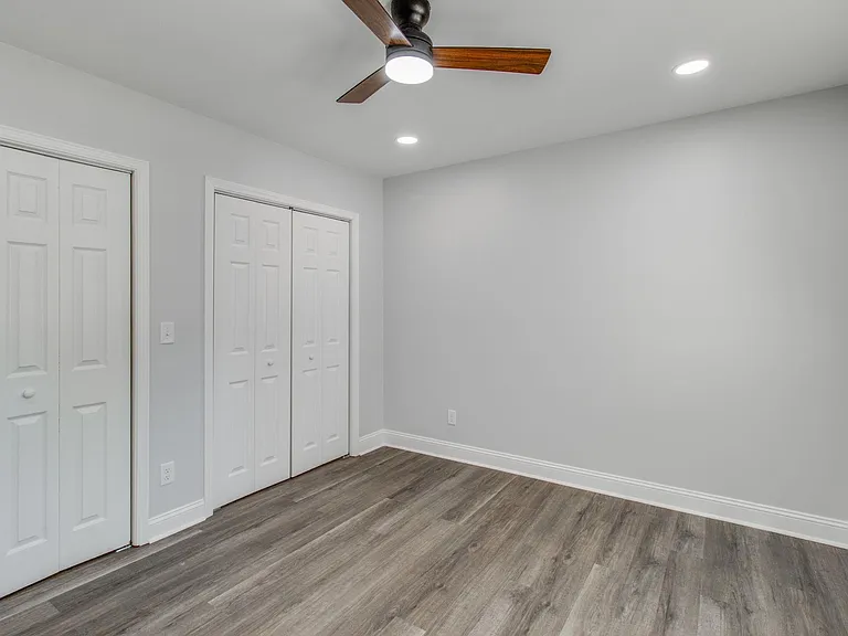 2327 Willow St — Photo 21