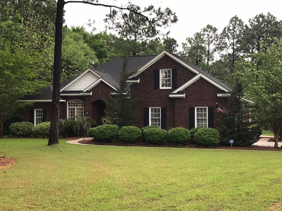 1st image of 207 Hank Dr