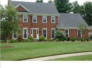8612 Glenfield Way, Louisville, KY