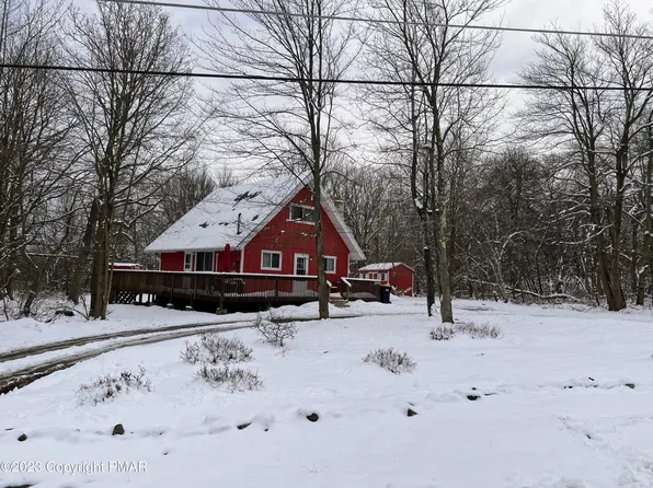 3114 Red Fox Ln, Long Pond, PA 18334