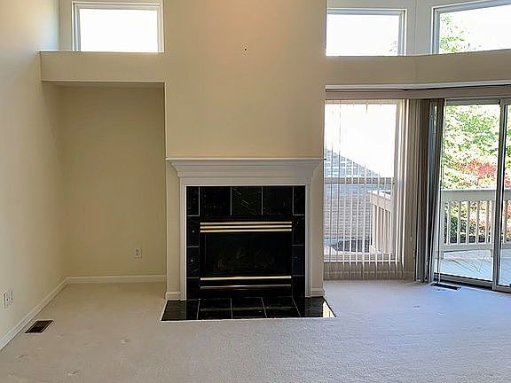 3rd image of 2942 Baffin Dr