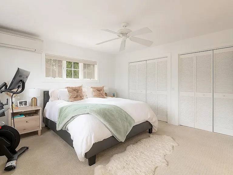 3062 Lucinda Ln — Photo 11