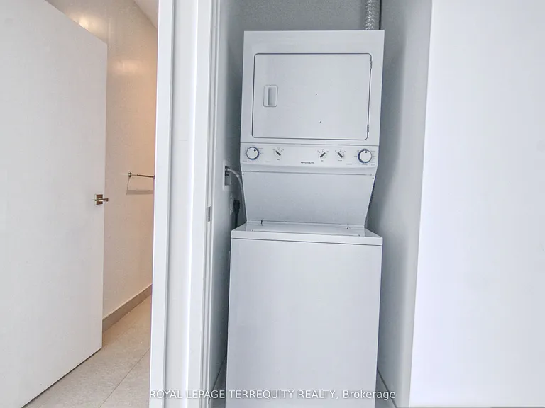 98 Lillian St #2317 — Photo 17