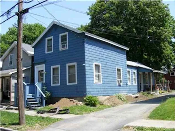 69 Walnut St, Canajoharie, NY 13317