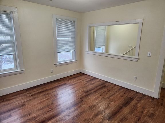 3rd image of 28 Centennial Pl #2R
