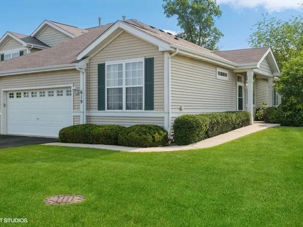 619 N Fox Trl, Round Lake, IL 60073