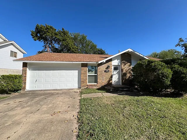 Photo 2 of 23 - 114 Mariana Dr - Richardson, TX Building Photo - 114 Mariana Dr