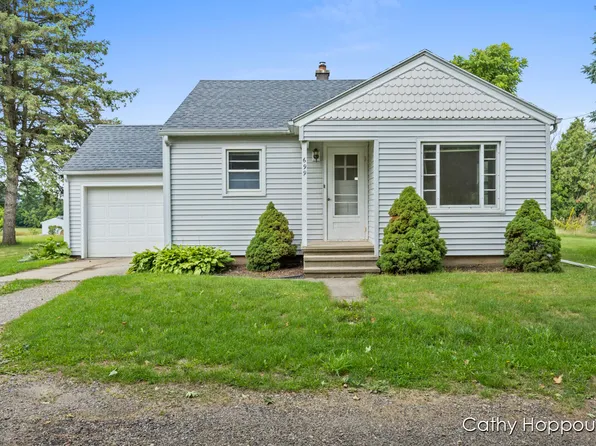 699 King St, Ionia, MI 48846