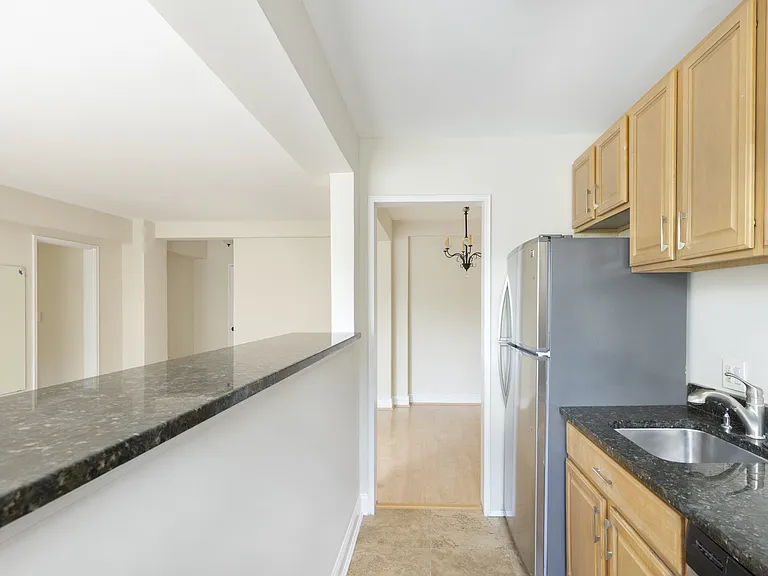 3901 Tunlaw Rd NW #204-1 — Photo 10