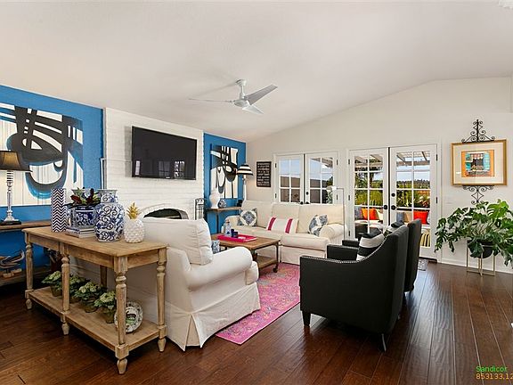 3rd image of 3725 Carnation Gln
