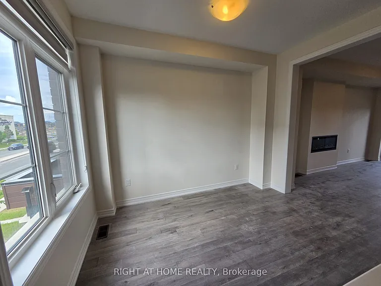 118 Purple Sage Dr #UPPER — Photo 9