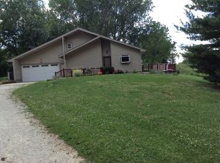 7326 Northland Dr, Omaha, NE 68122