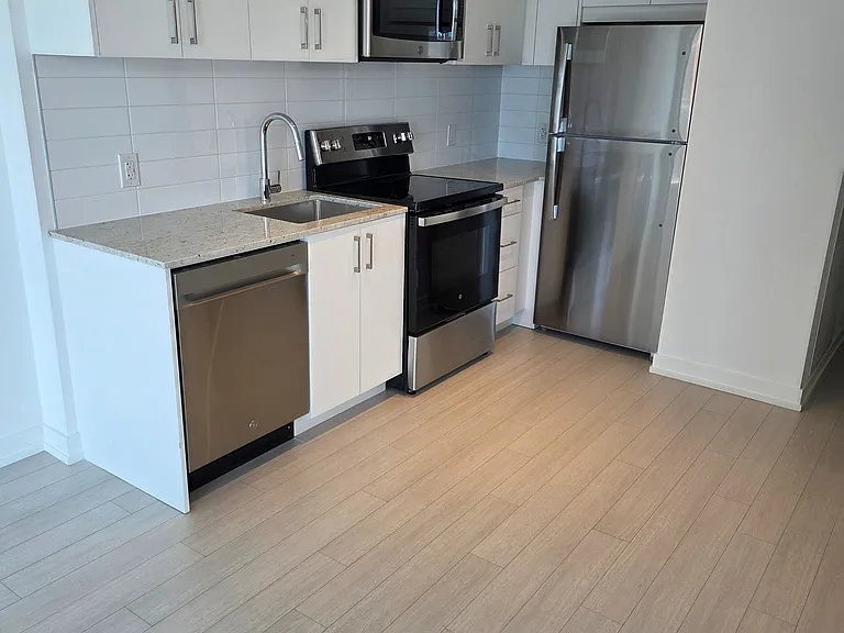 4010 Eglinton Ave W #1005 — Photo 16