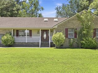 1243 Saunders Dr, Elizabeth City, NC 27909