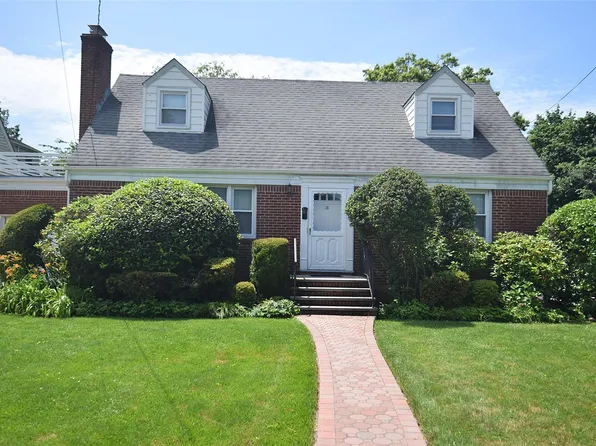 15 Rhame Avenue, East Rockaway, NY 11518