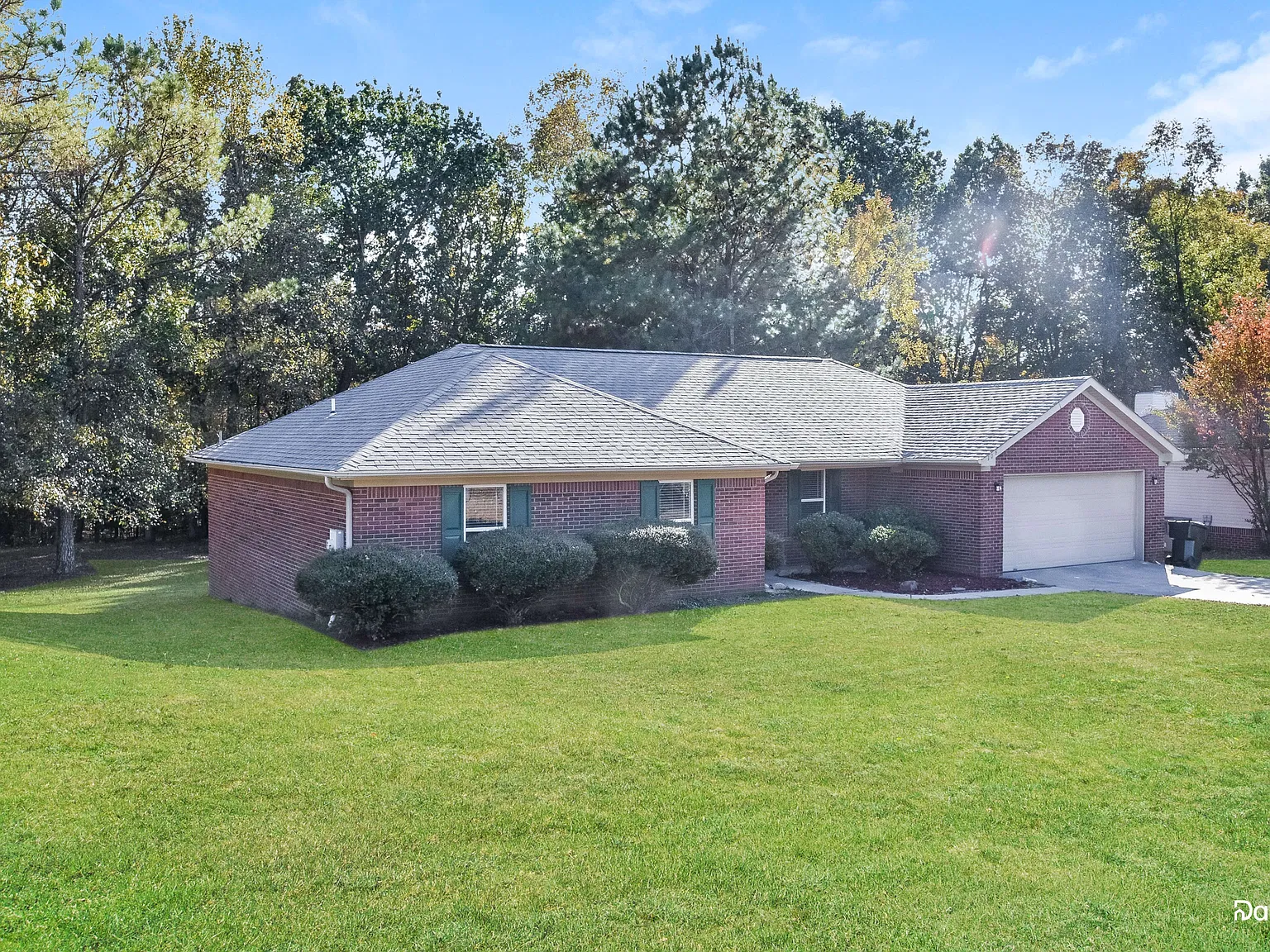 4 bed, 2.0 bath, 1892 sqft, $1,780 — Photo 3
