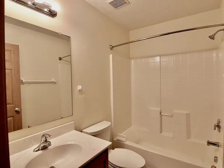 3665 Ashridge St — Photo 18