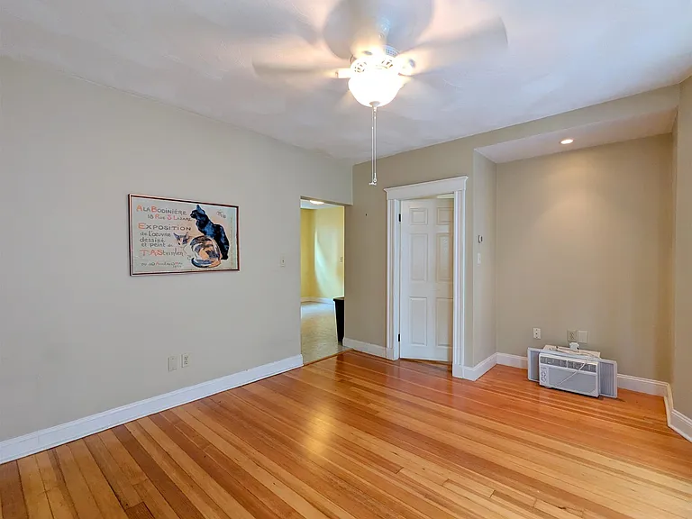 75 Conwell Ave #3 — Photo 11