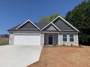 223 Orchard Grove Rd, Campobello, SC 29322