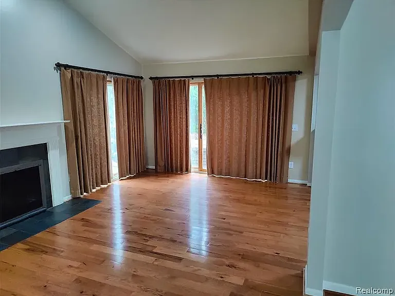 1600 Dunston Rd — Photo 14