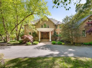 2 Spring Hill Road, Nissequogue, NY 11780